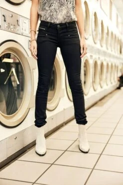 Jean FREEMAN T.PORTER ALEXA SLIM Black -Magasin De Vêtements De Mode Pour Femmes freeman alexa slim 25638 12 1