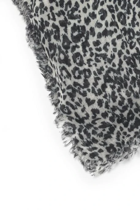 Foulard LE TEMPS DES CERISES JUNGLE Black 5 Foulard LE TEMPS DES CERISES JUNGLE Black – Image 3