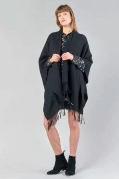 Poncho LE TEMPS DES CERISES PILI Black -Magasin De Vêtements De Mode Pour Femmes tdc 25869 4